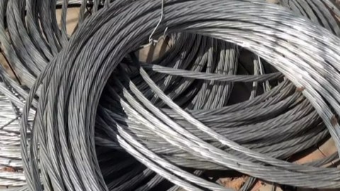 Bakıda 50 min manat dəyərində naqil oğurlandı