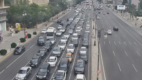 Bu yollarda tıxac VAR