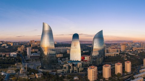 Bakıda &ldquo;Özbəkistan&rdquo; parkının təməli qoyuldu