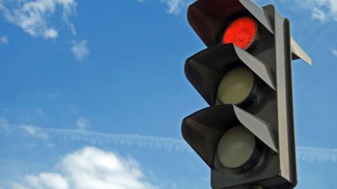 Paytaxtda düyməli piyada svetoforları quraşdırıldı