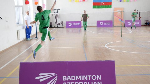 Məhkumlar arasında badminton yarışı