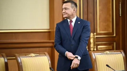 Putin bu naziri istefaya göndərdi