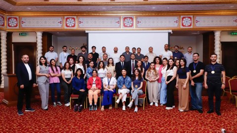 Azərbaycan milli mətbuatının 150 illiyi münasibətilə media nümayəndələri arasında intellektual yarış keçirilib