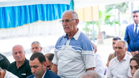Rüstəm Xəlilov vətəndaşların problemlərini dinləyib - GÖRÜNTÜ&nbsp;