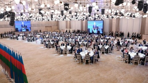 XİN Gülüstan sarayında rəsmi qəbul təşkil etdi