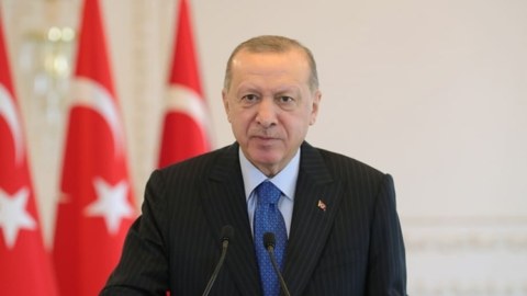 Ərdoğan Türkiyədə prezident seçkilərinin vaxtını elan etdi