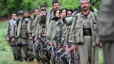 PKK terrorçuları silahları bu gün TƏHVİL VERİR