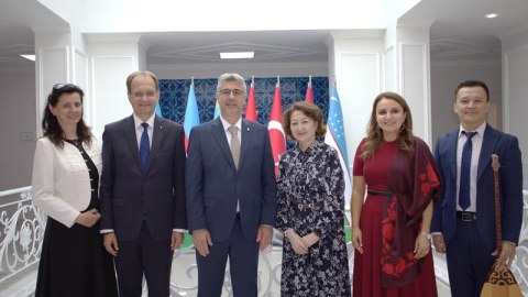 Macarıstan&nbsp;heyəti&nbsp;Türk Mədəniyyəti və İrsi Fondunda...