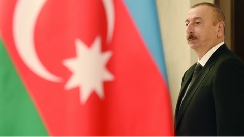 Prezidentdən&nbsp;monteneqrolu həmkarına TƏBRİK
