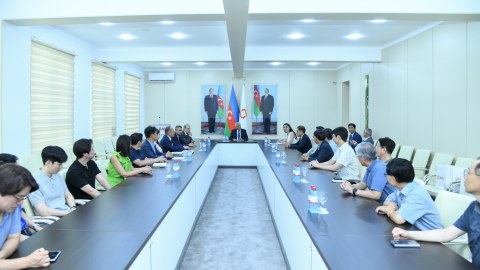 BMU-da koreyalı müəllimlərlə görüş keçirildi - FOTO