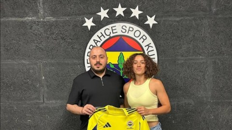 Azərbaycan millisinin futbolçusu &ldquo;Fənərbağça&rdquo;da