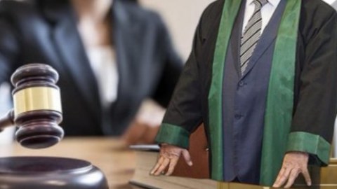 Ermənistanda Konstitusiya Məhkəməsinin sədri prezident qədər maaş alacaq