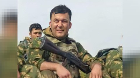 "Vətən yaxşıdır"&nbsp;dastanı yazan&nbsp;Xudayar Yusifzadə&nbsp;