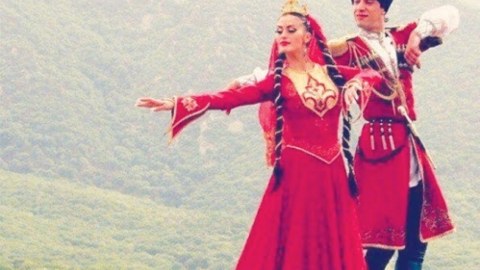 Saxtakarlıqla ritm tutmaq: ermənilər rəqsimizə OYNAYIR