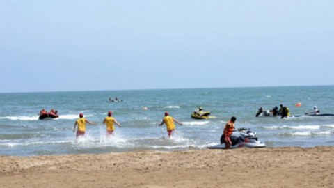 Çimərliklərdə suyun temperaturu 28 dərəcədir