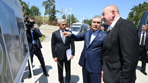 Liderlər Yeni Şuşa məscidində tikinti işlərinin gedişi ilə tanış oldular