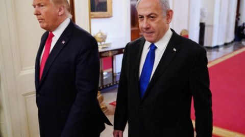 Tramp Netanyahuya zəng etdi