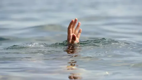 Araz çayında bir nəfər batıb