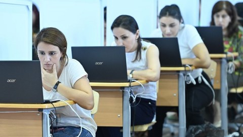 MİQ imtahanından çıxanlara sual kitabçası niyə verilmir?