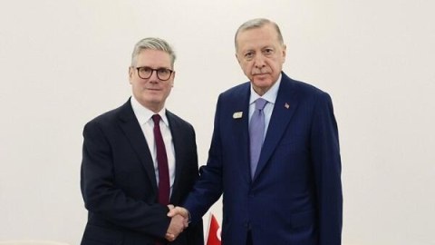 Ərdoğan Starmerlə danışıqlar apardı