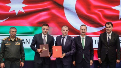 Müdafiə Nazirliyi saziş imzaladı