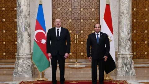 İlham Əliyev Misir Prezidentini təbrik etdi