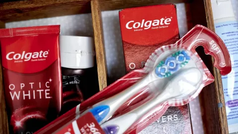 “Colgate” iki ölkədə qadağan edildi: Azərbaycanda vəziyyət necədir? - RƏSMİ AÇIQLAMA