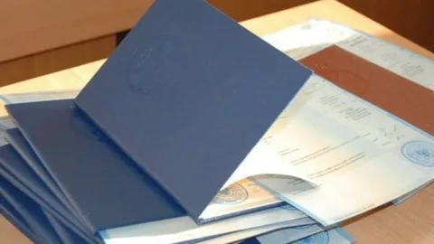 İkili diplom proqramları təhsilimizə nə vəd edir...