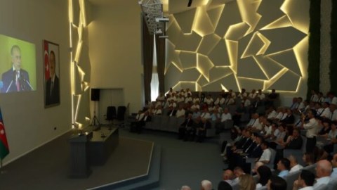 Mahmud Kaşqari adına Beynəlxalq Fond jurnalistləri təltif etdi - FOTOLAR