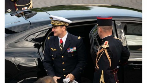 Fransa ordusunun Baş Qərargah rəisi istefaya göndərildi