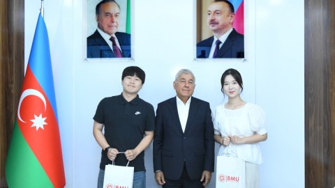 Rektor BMU-da təcrübə keçən koreyalı tələbələrlə görüşüb -&nbsp;FOTOLAR