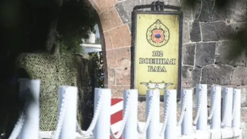 Ermənistanda rus hərbçinin meyiti tapıldı