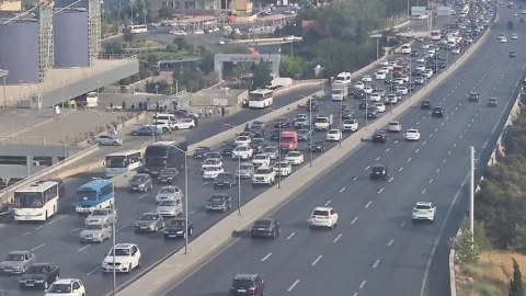 Bakının iki əsas yolunda TIXAC var