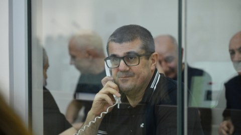 Erməni həkim&nbsp;barmaqlarımı anesteziyasız amputasiya edib - MƏHKƏMƏ
