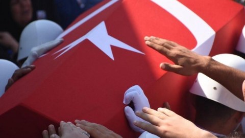 Türkiyədə 2 hərbçi qızdırmadan vəfat etdi