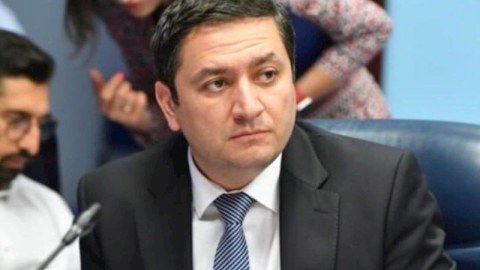 Əməkdar jurnalist deputat köməkçisi təyin edildi