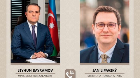 Ceyhun Bayramov həmkarı ilə danışıqlar apardı