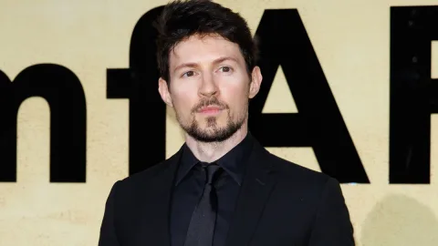 Durov yenidən dindirildi