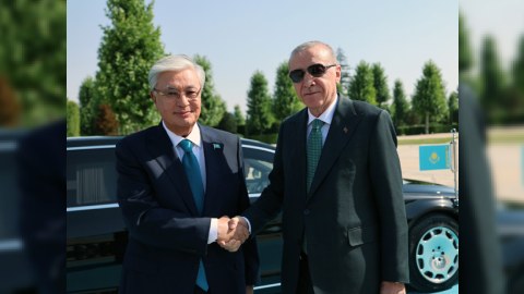 Ərdoğan Tokayevlə görüşdü
