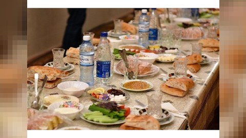 Daha bir şəhərdə yasda yemək verilməsi DAYANDIRILDI