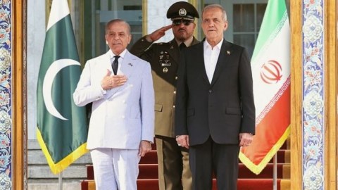 İran və Pakistan 12 saziş İMZALADI