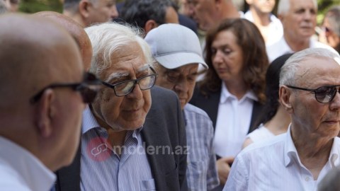 İtirdiyim dostlarla yuxuda görüşürəm...&nbsp;- ANAR