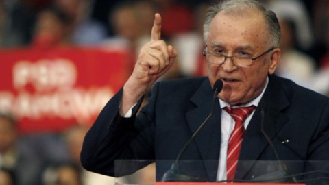 Rumıniyanın sabiq prezidenti vəfat etdi