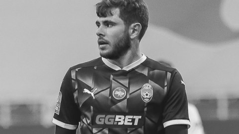 25 yaşlı futbolçu vəfat etdi