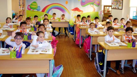Kənd qeydiyyatında olan uşaqlar şəhərdə təhsil ala bilərmi?
