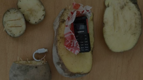 Həbsxanaya kartofun içərisində telefon&nbsp;keçirmək istədi