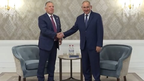 Paşinyan Trampın nümayəndəsi ilə görüşdü&nbsp;