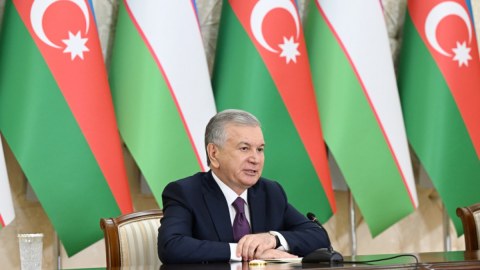 Mirziyoyev Azərbaycan xalqını təbrik etdi