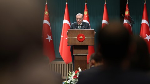 Ərdoğan nazirləri toplayır - Vaşinqton sazişi gündəmdədir
