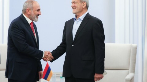 Paşinyan Pezeşkiana Vaşinqton görüşü barədə məlumat verdi